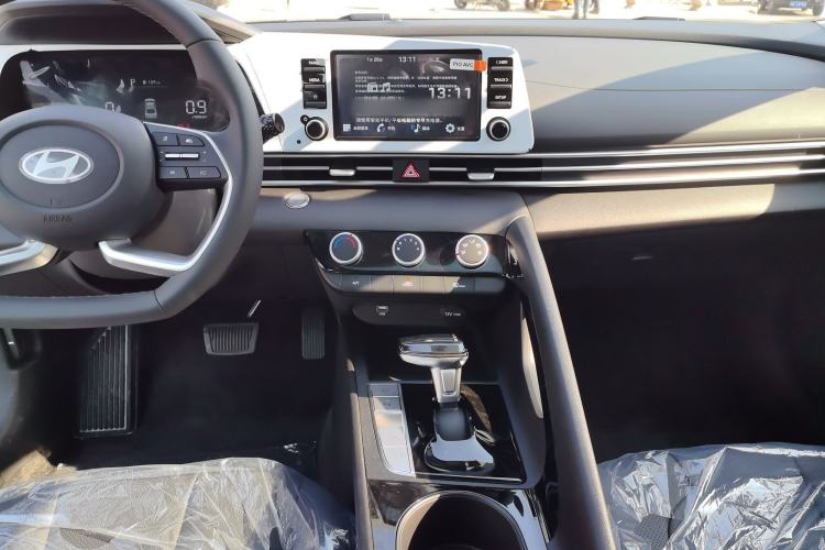 Used Hyundai Elantra 2023 1.5L CVT GLX Elite Edition
