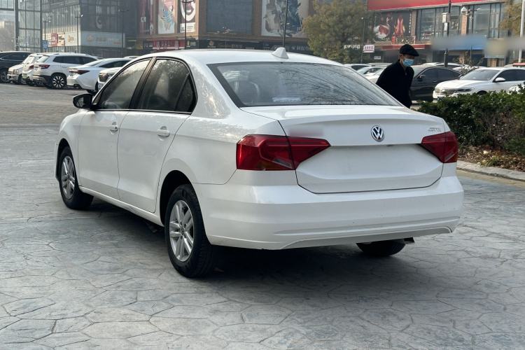 Used Volkswagen Jetta 2017 1.4L Manual Fashion Edition
