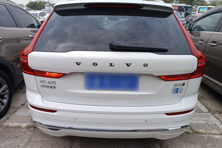 Used Volvo XC60 2022 B5 4x4 Zhiyi Luxury Edition

