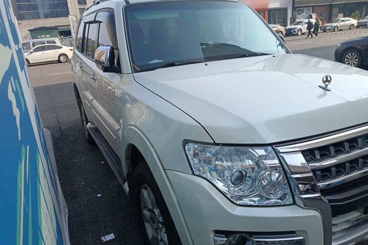 Used Mitsubishi Pajero 2020 V93 3.0L 5-Door GLS Fabric 7-Seater – Middle East