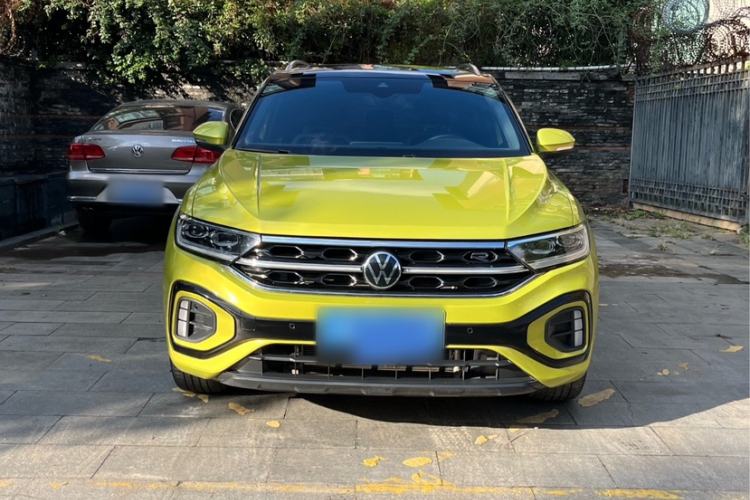 Used Volkswagen T-ROC 2023 300TSI DSG Two-Wheel Drive Starlight Edition
