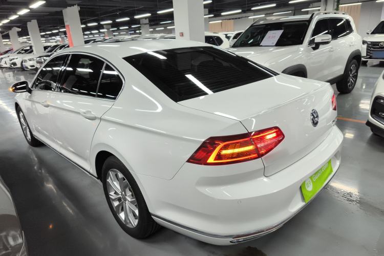 Used Volkswagen Magotan 2018 Facelift 330TSI DSG Luxury Model