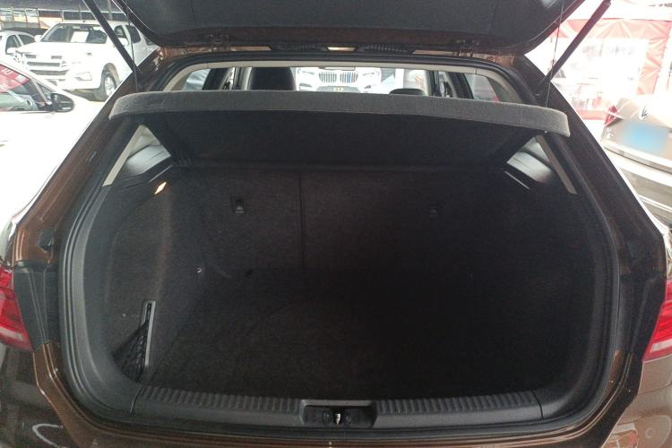 Used Volkswagen Cross Lavida 2014 1.4TSI DSG