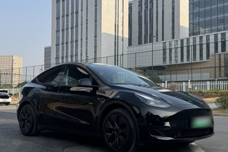 Used Tesla Model Y 2023 Rear-Wheel-Drive Version