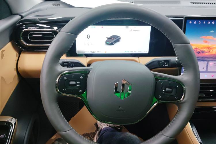 Used Leapmotor C01 2024 Range-Extended 216 Luxury Edition
