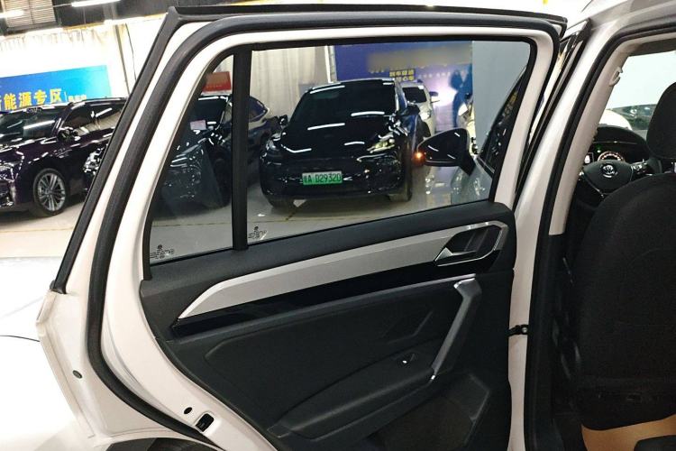 Used Volkswagen Tayron 2019 330TSI Two-Wheel Drive Luxury Model China VI Standard
