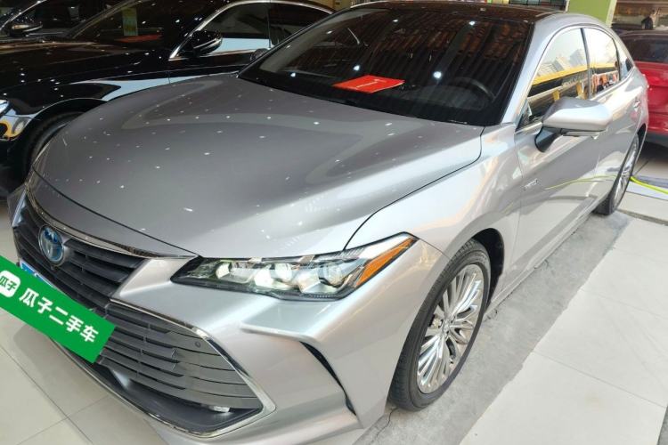 Used Toyota Avalon 2019 Dual-Engine 2.5L XLE Prestige Version China VI Standard