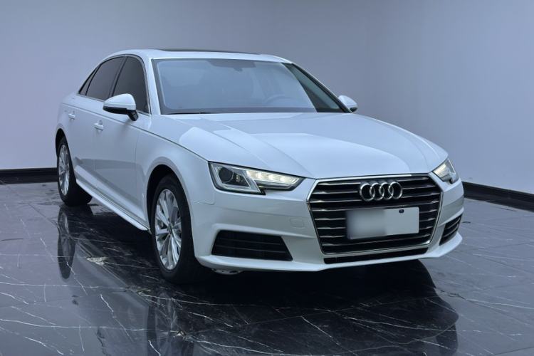 Used Audi A4L 2017 Plus 40 TFSI Ambition Model

