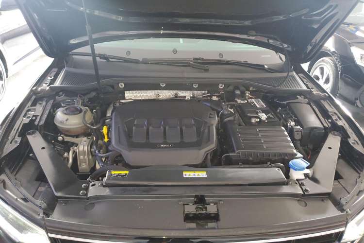 Used Volkswagen Magotan 2020 330TSI DSG Leading Model
