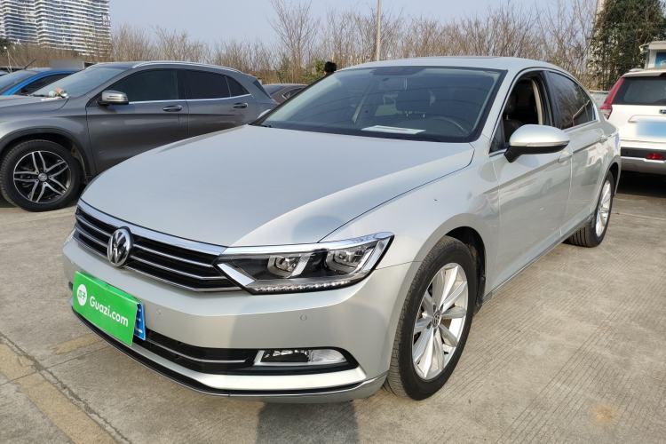 Used Volkswagen Magotan 2019 330TSI DSG Leading Model China VI Standard