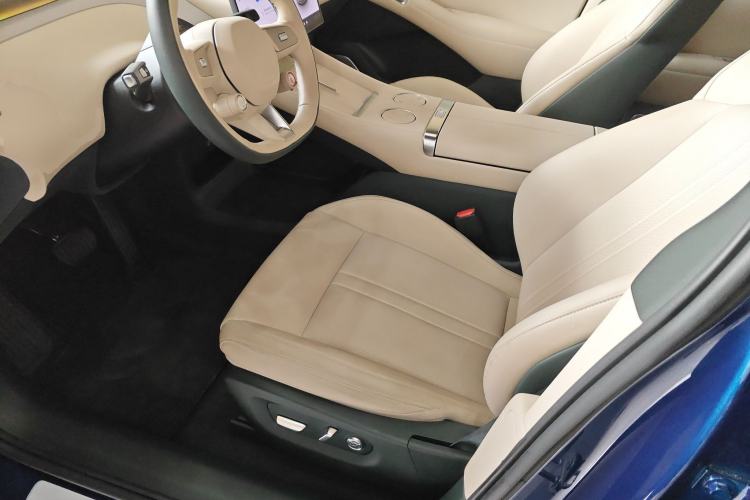 Used  YU7 2025 Ultra-Long Range Rear-Wheel Drive Version