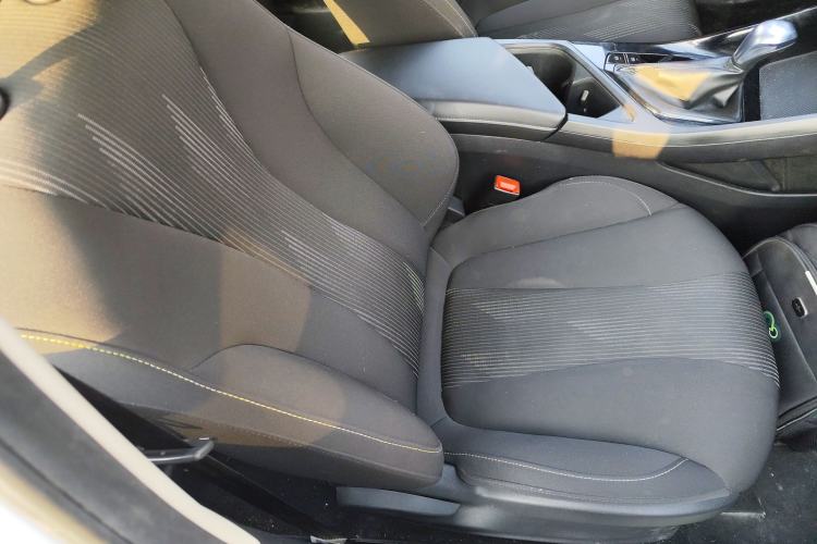 Used Roewe i5 2021 1.5L CVT Platinum Edition