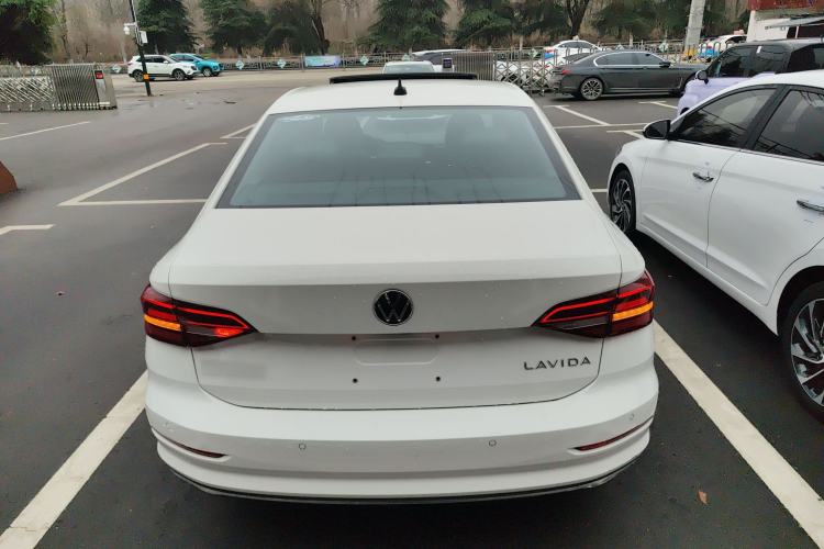 Used Volkswagen Lavida 2022 1.5L Automatic Comfort Edition
