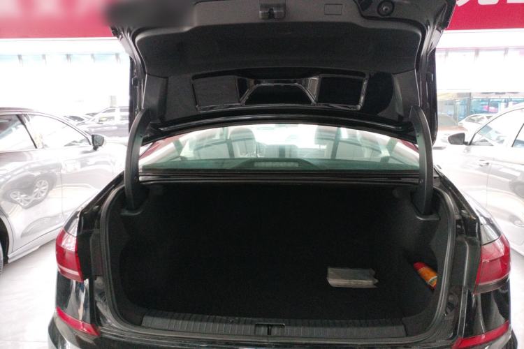 Used Volkswagen Passat 2023 280TSI Business Edition
