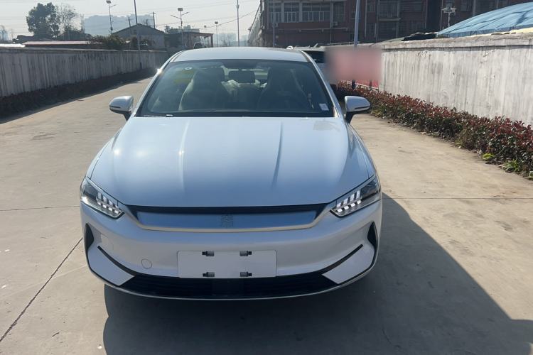 Used BYD Qin PLUS 2023 EV 510KM Travel Edition
