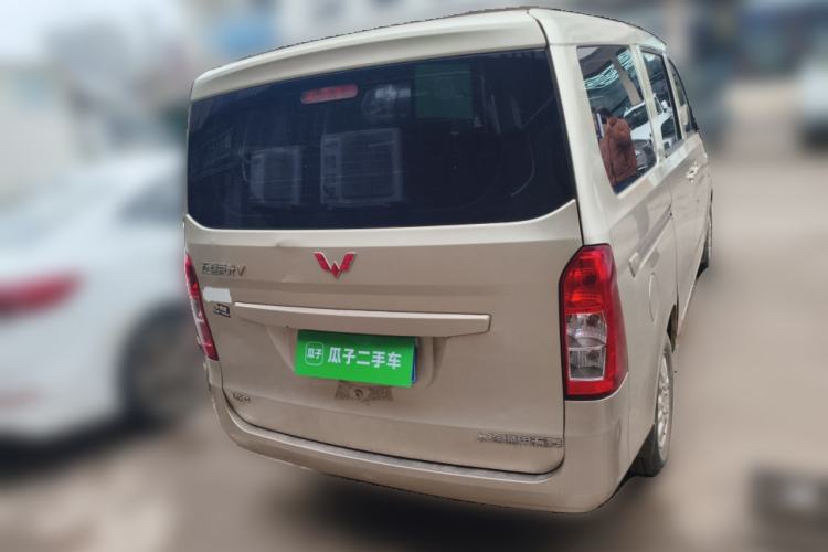 Used Wuling Rongguang V 2016 1.5L Standard Version
