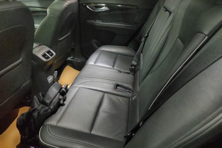 Used Buick Envision 2023 Encore S 552T Two-Wheel Drive Luxury Model
