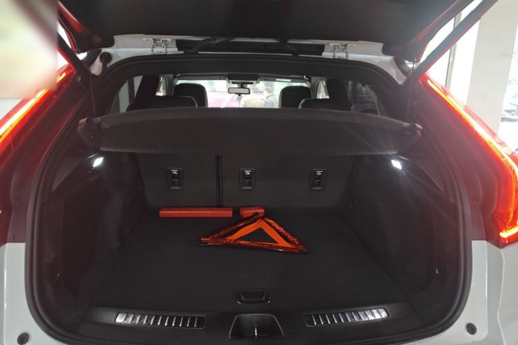 Used Cadillac XT4 2018 28T Two-Wheel Drive Leading Version
