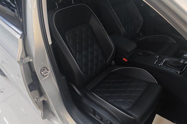 Used Volkswagen Magotan GTE Plug-in Hybrid 2020 GTE Luxury Model