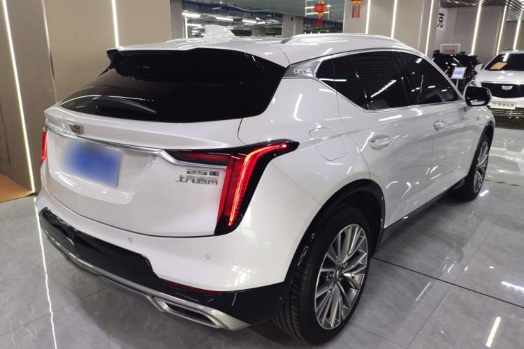 Used Cadillac GT4 2023 25T Luxury Model
