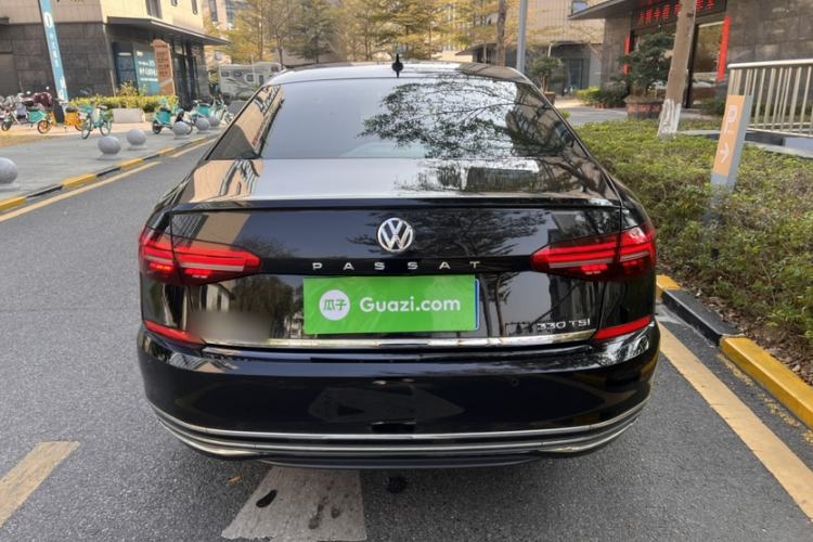 Used Volkswagen Passat 2019 330TSI Luxury Edition China VI Standard
