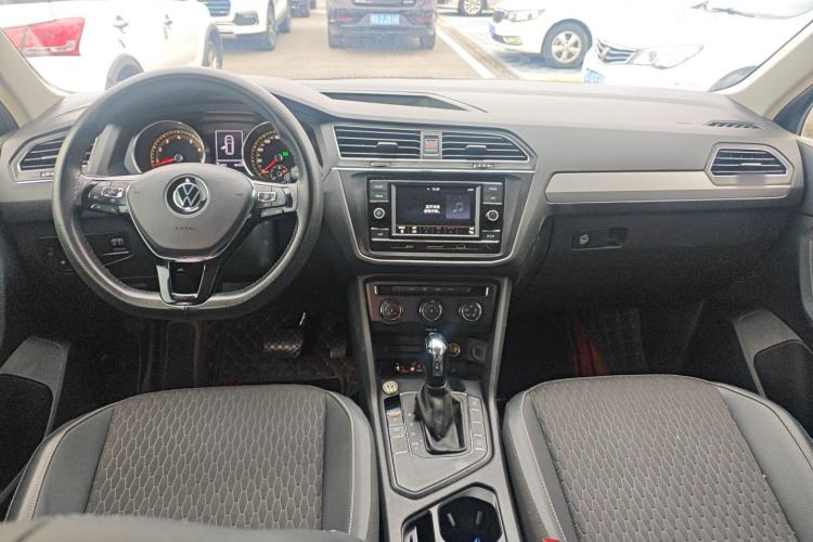 Used Volkswagen Tiguan L 2021 280TSI Automatic Two-Wheel Drive Smart Edition