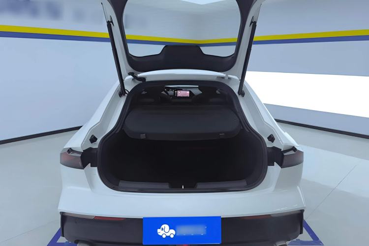 Used Changan UNI-V 2022 1.5T Prestige Version
