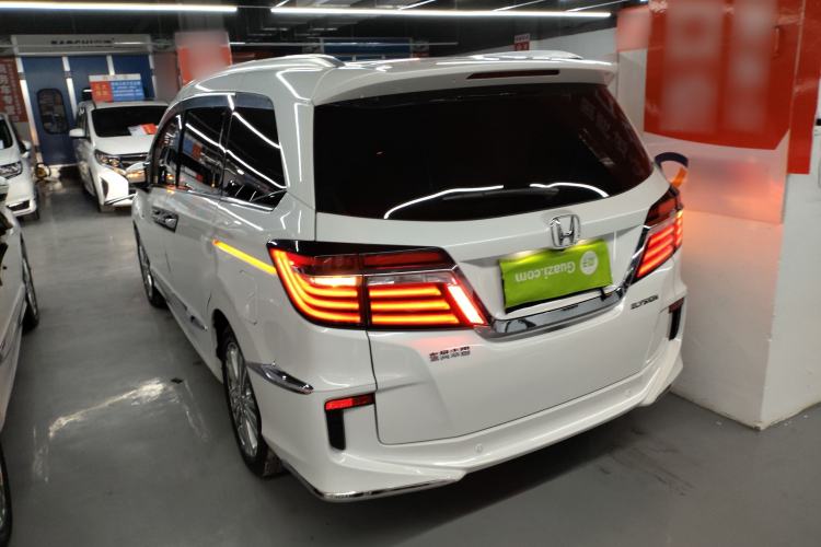 Used Honda Elysion 2016 2.4L Supreme Edition
