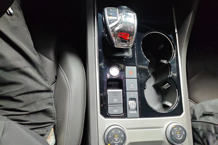 Used Volkswagen Touareg 2022 3.0 TSI Luxury Edition Black Diamond Sport Package