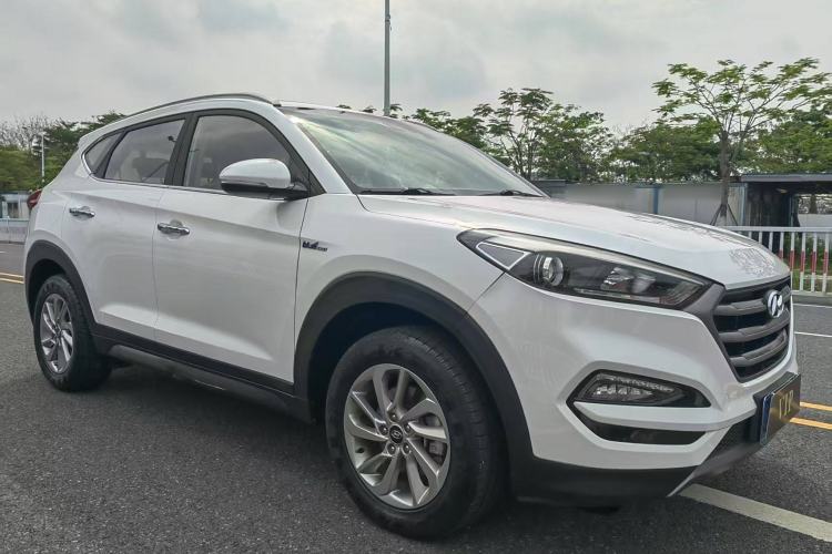 Used Hyundai Tucson 2015 1.6T Dual-Clutch Two-Wheel-Drive Smart Model
