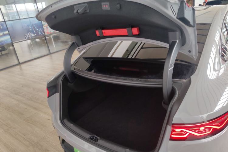 Used BYD Han 2025 EV with 701 km of Laser Radar-Enabled Intelligent Driving