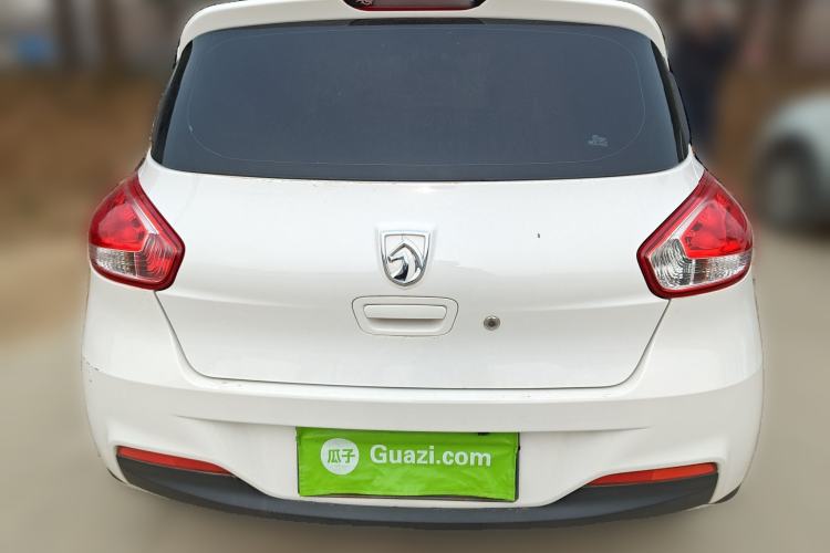 Used Baojun 310 2016 1.2L manual Comfort trim level