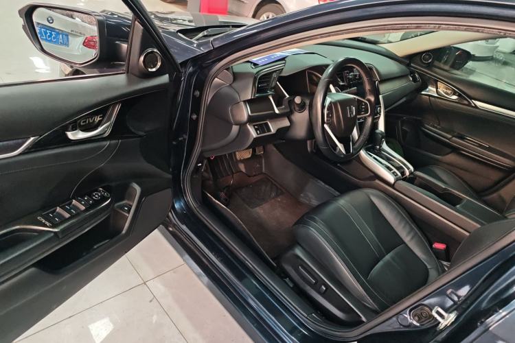 Used Honda Civic 2016 220TURBO CVT Prestige Edition
