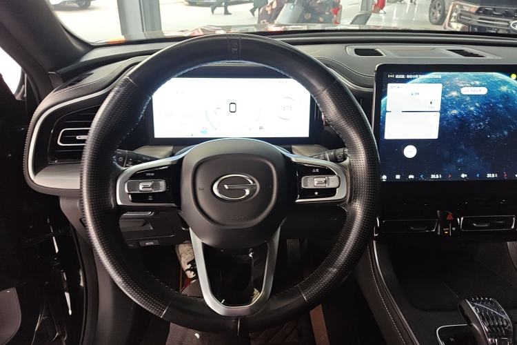 Used GAC Trumpchi GS8 2025 Linghang Series 2.0 TGDI Two-Wheel-Drive Luxury Edition 5 Seats
