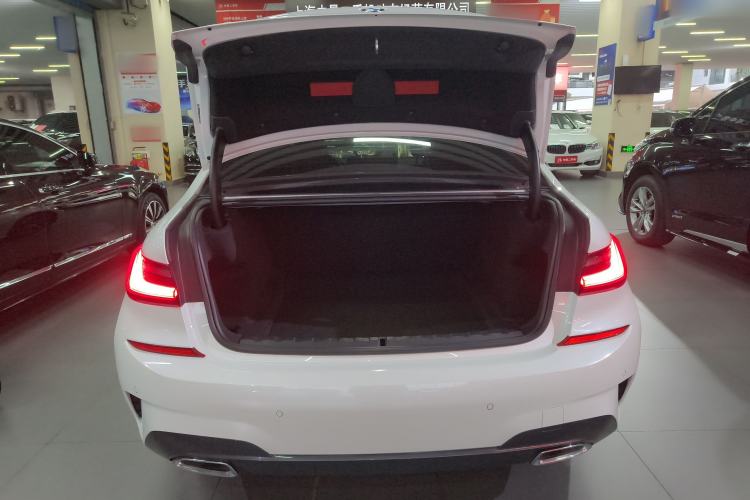 Used BMW 3 Series 2021 Second Facelift 320Li M Sport Package
