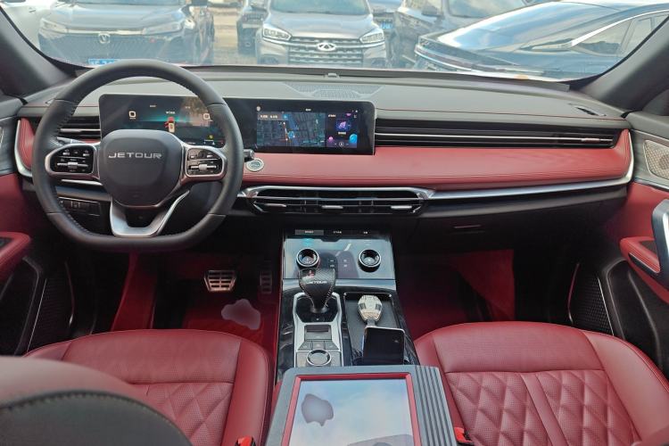 Used JETOUR X70 PLUS 2023 2.0T DCT Stronger MAX 7-Seater