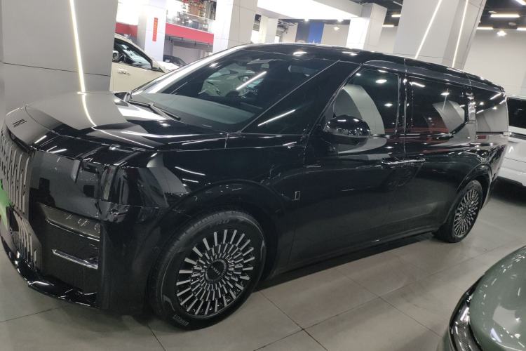 Used Zeekr 009 2022 WE Edition
