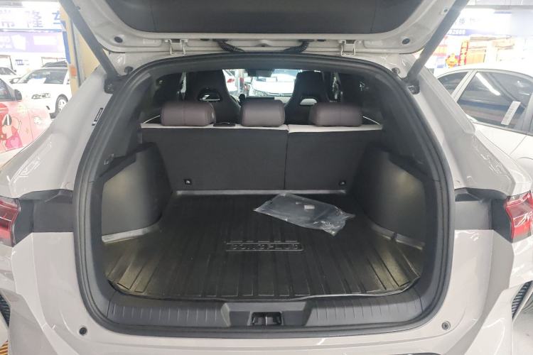 Used BYD Song PLUS New Energy 2025 DM-i Intelligent Driving 112KM Prestige Model
