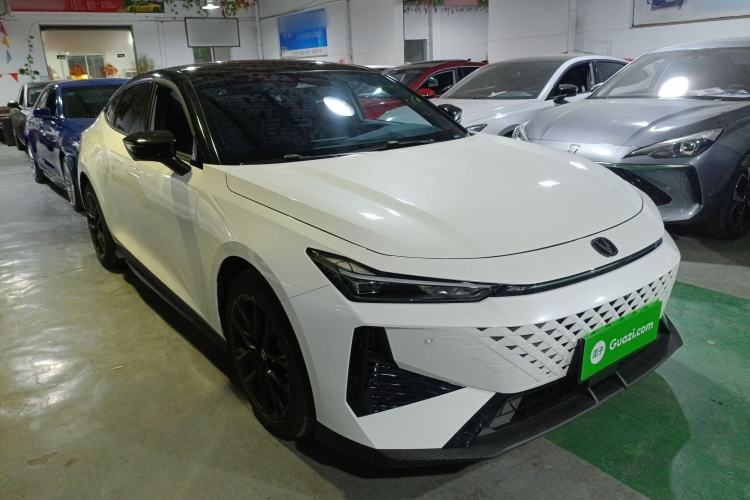 Used Changan UNI-V 2024 1.5T Prestige Edition
