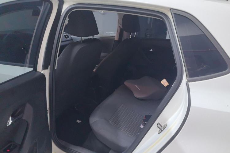 Used Volkswagen Polo 2014 1.6L Automatic Comfort Edition