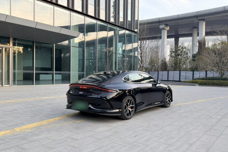 Used  L6 2025 Ultra Model
