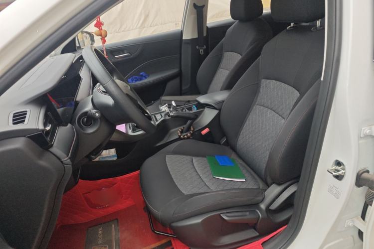 Used Roewe i5 2023 1.5L Manual Comfort Edition