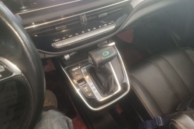 Used GAC Trumpchi M6 2021 270T DCT Luxury Edition (7-seater)