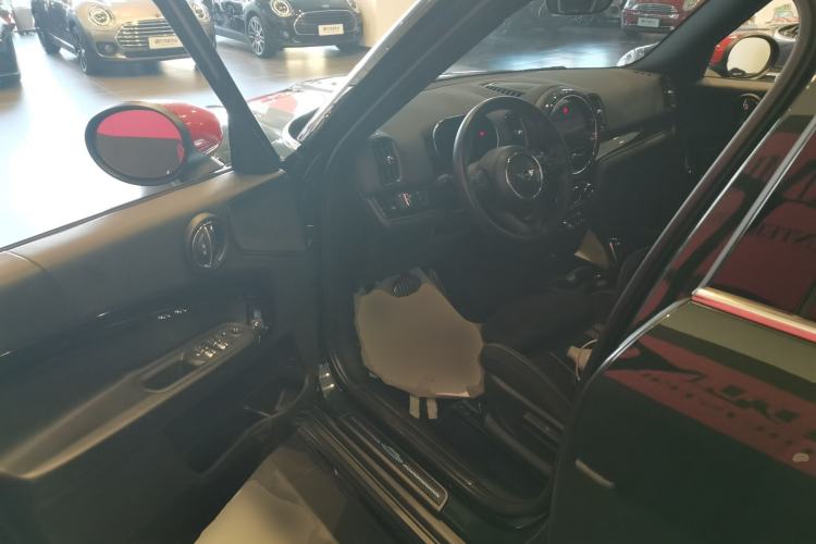 Used  JCM COUNTRYMAN 2021 2.0T JOHN COOPER WORKS
