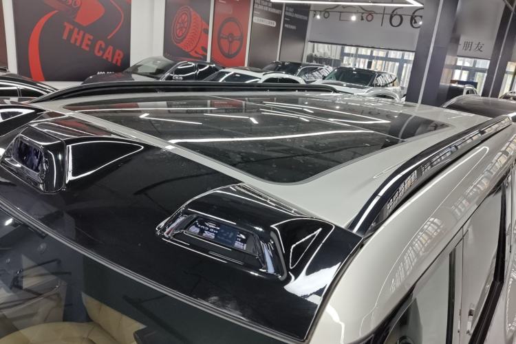 Used  Leopard 8 2025 Smart & Brave Flagship Edition 7 Seats
