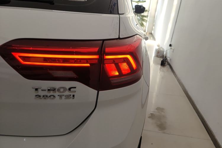 Used Volkswagen T-ROC 2018 280TSI DSG Two-Wheel-Drive Comfort Version China V Standard
