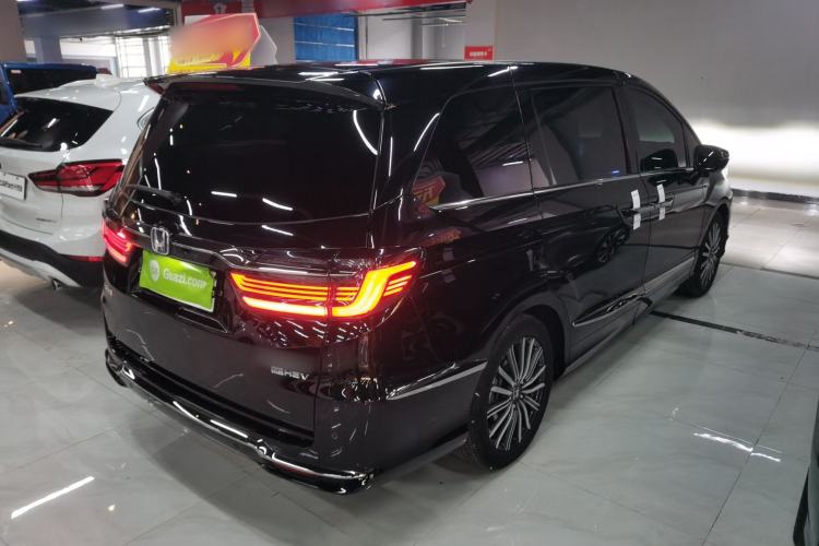 Used Honda Elysion 2022 2.0L eHEV Luxury Edition
