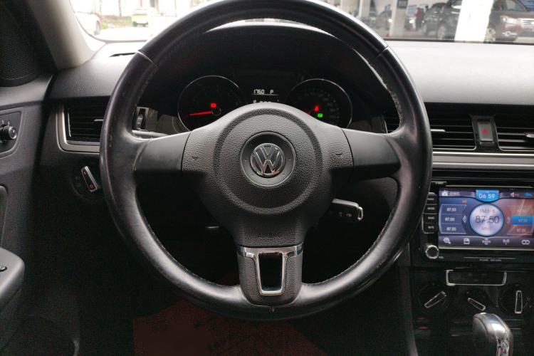 Used Volkswagen Bora 2014 1.6L Automatic Fashion Model
