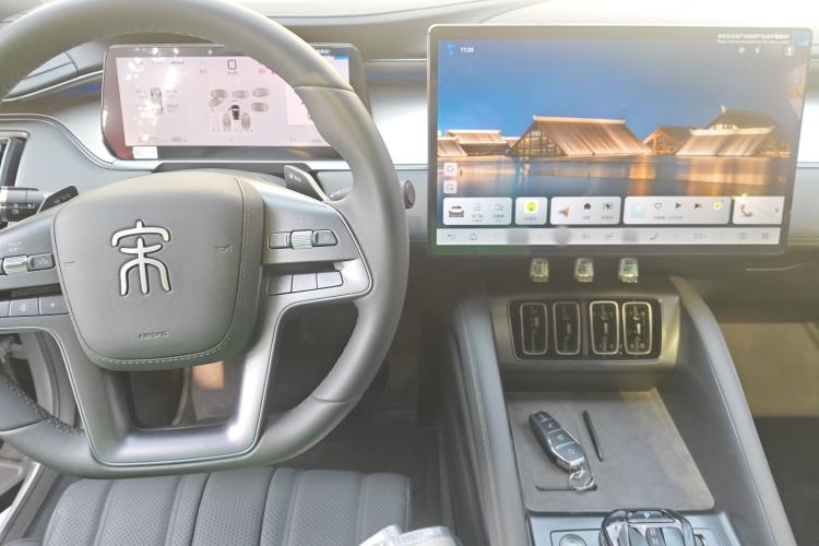 Used BYD Song L EV 2025 Intelligent Driving Version 662 km LiDAR Excellence Edition
