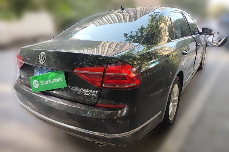 Used Volkswagen Passat 2016 330TSI DSG Luxury Edition
